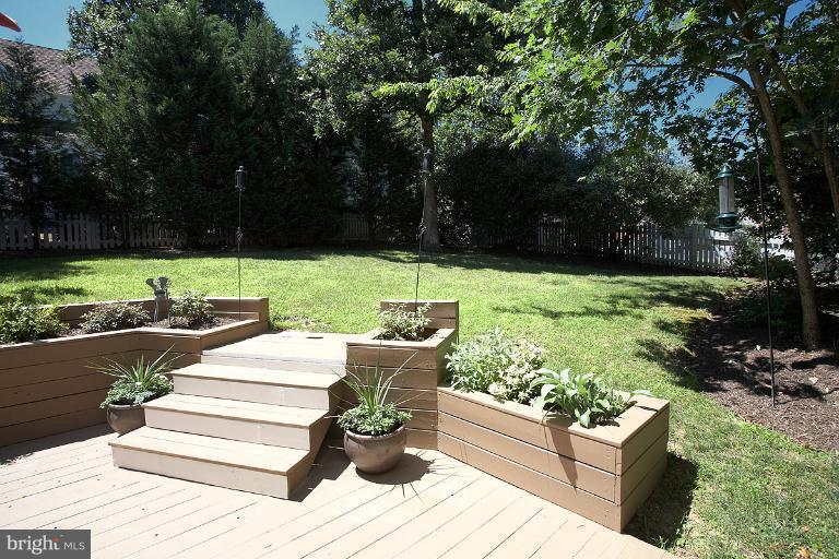 348 Tschiffely Square Road Gaithersburg, MD 20878 - Photo 7 of 30 Back Yard View from Deck
