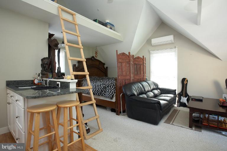 348 Tschiffely Square Road Gaithersburg, MD 20878 - Photo 9 of 30 Studio Apartment