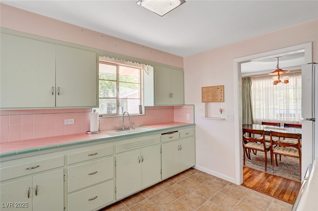 557 6th Street Boulder City, NV 89005 - Photo 21 of 38