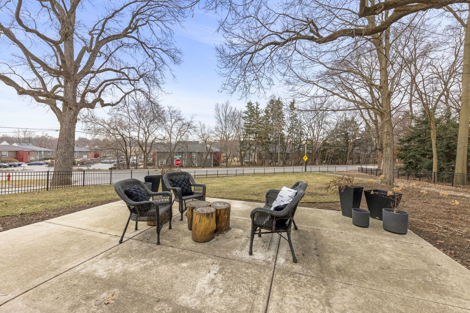 1001 Geneva Road St. Charles, IL 60174 - Photo 19 of 25 a view of a patio with dining table and chairs