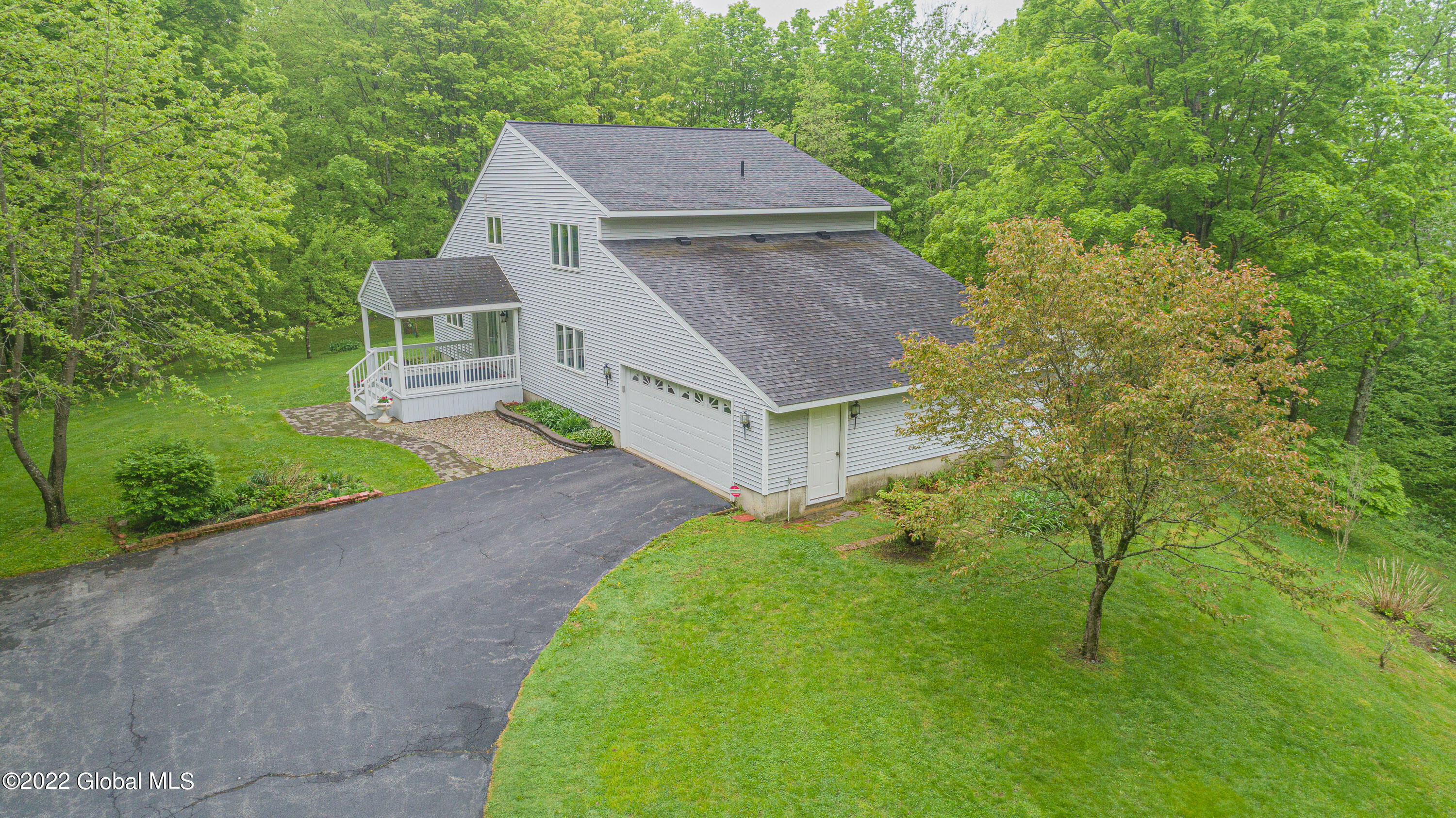 568 Rector Road Glenville, NY 12302 - Photo 1 of 63 0 Ait Front 3