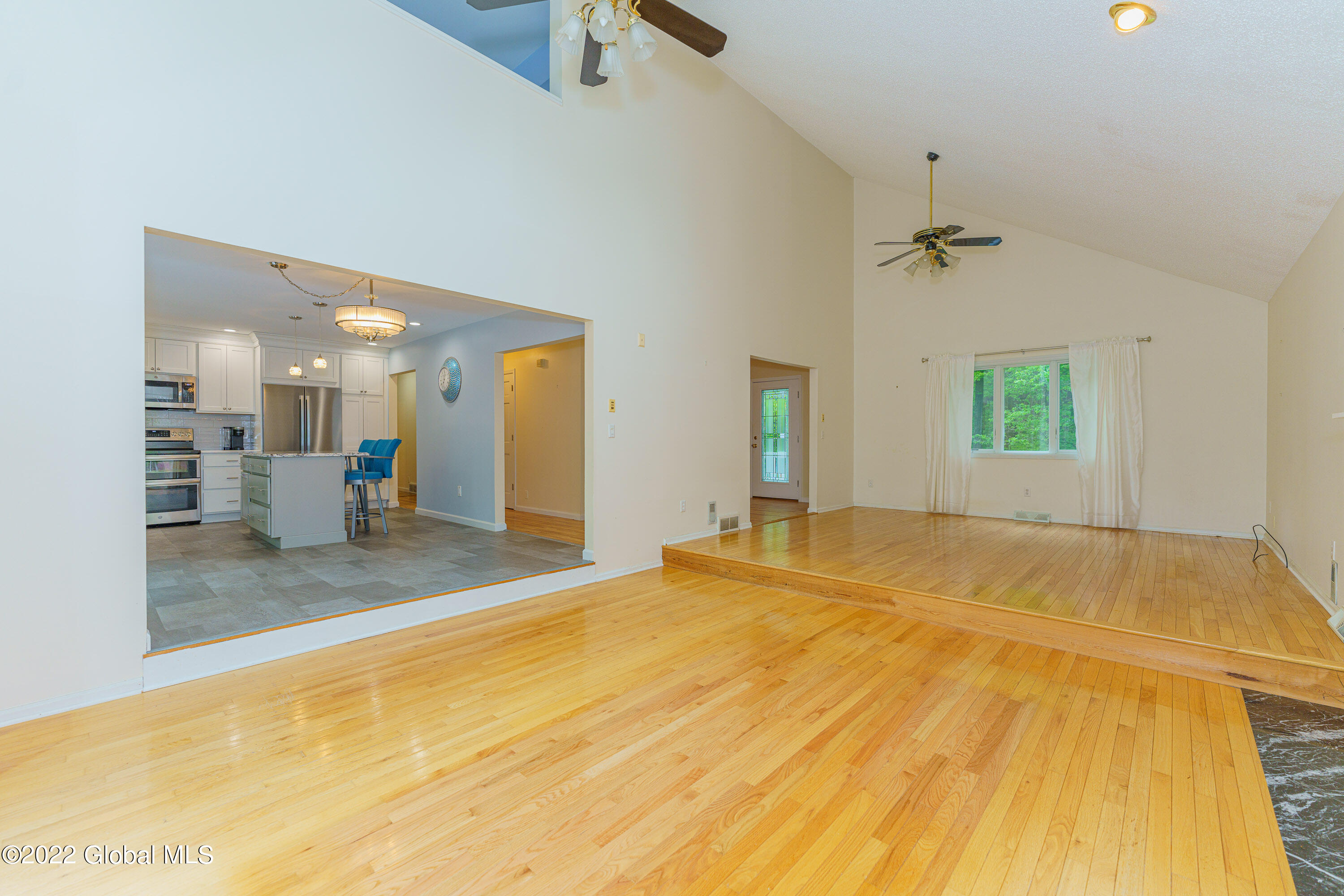 568 Rector Road Glenville, NY 12302 - Photo 12 of 63 2 Greatroom 8