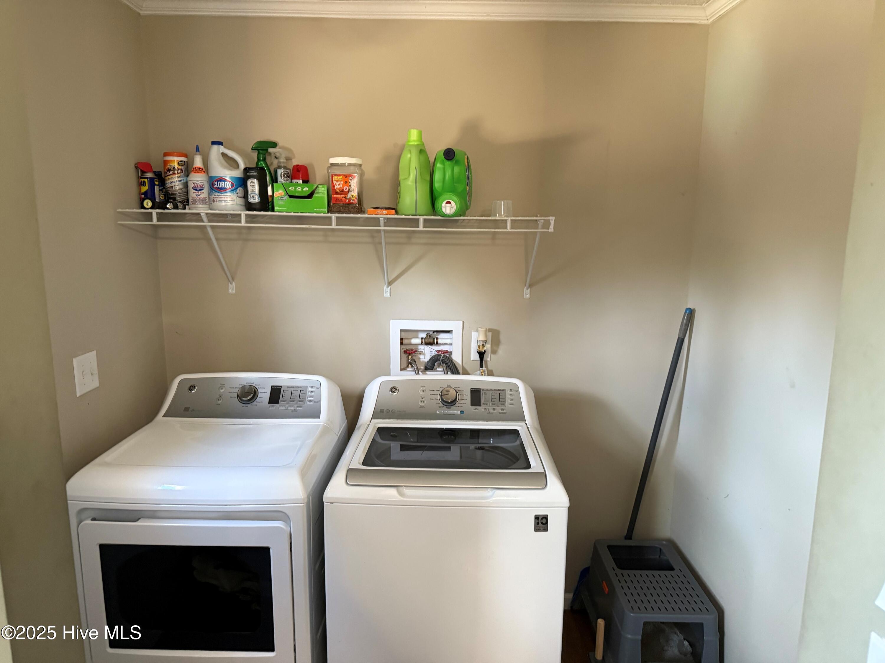 15 Clayhill Road Sunbury, NC 27979 - Photo 18 of 23 laundry room