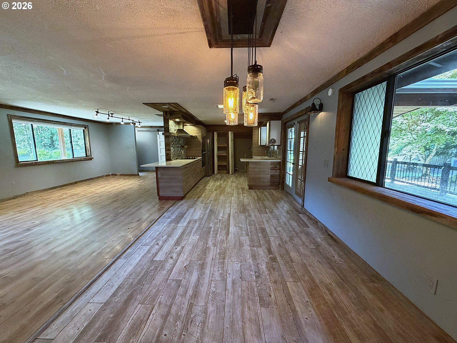 23529 Trillium Hollow Road Oregon City, OR 97045 - Photo 7 of 44