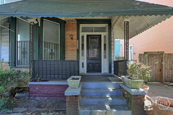 $1,800 | 1112 Barnard Street, Unit A OR #B, Savannah, GA 31401