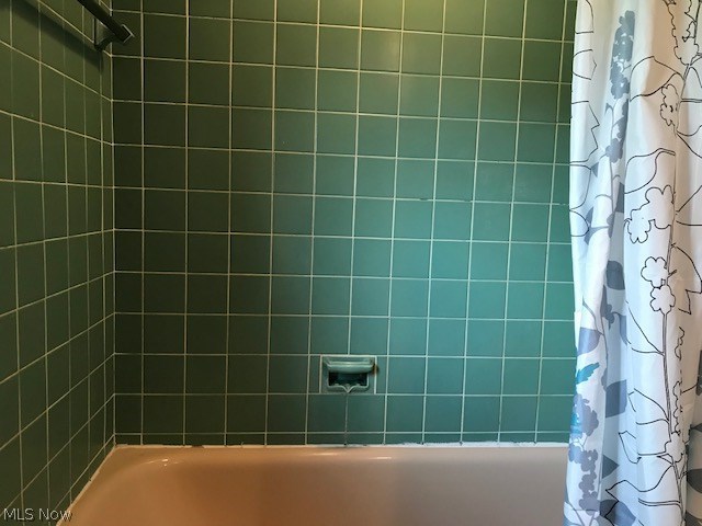 4614 College Road South Euclid, OH 44121 - Photo 16 of 34 Full Bath