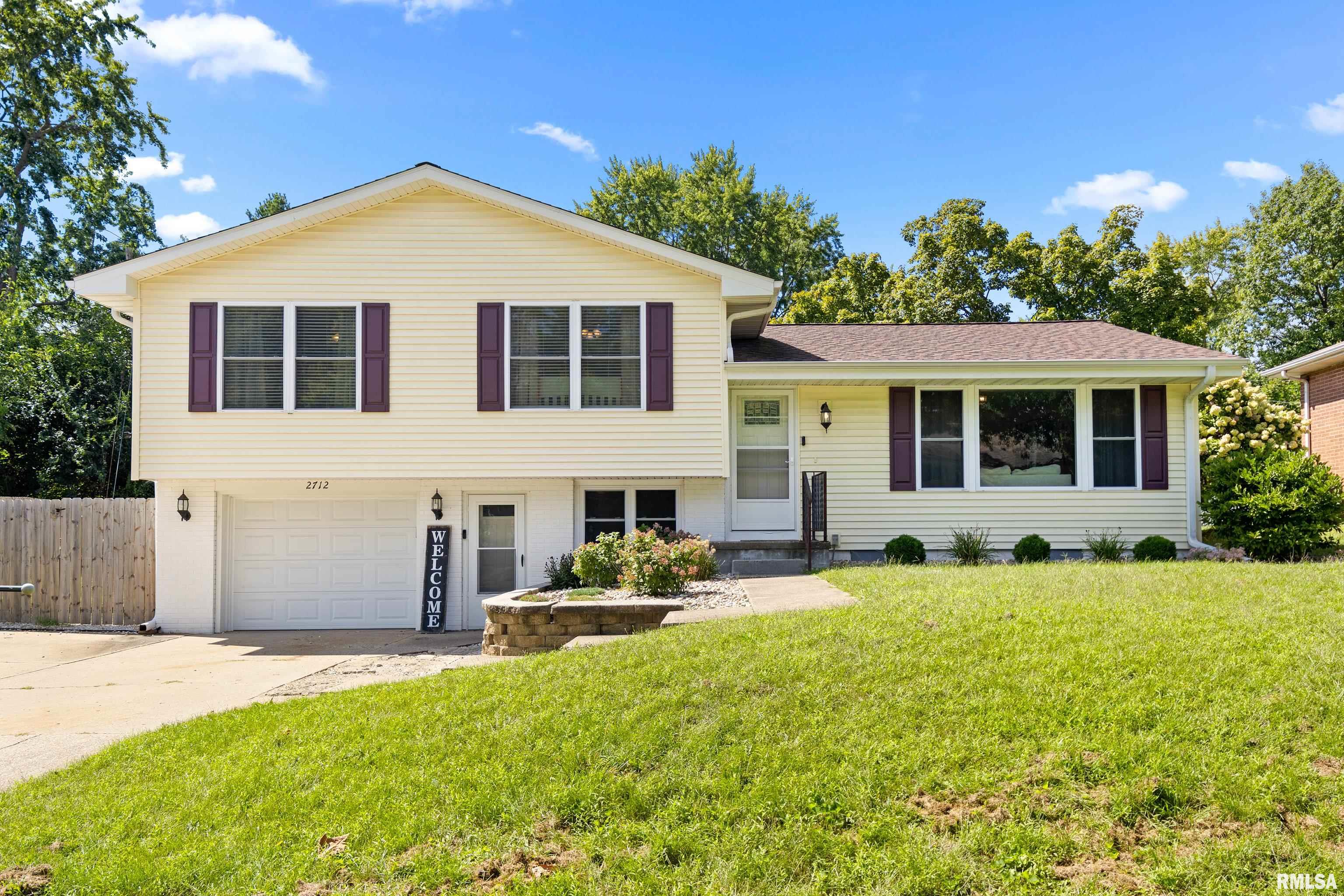 2712 West Overhill Road Peoria, IL 61615 - Photo 1 of 34 Gallery Image 1