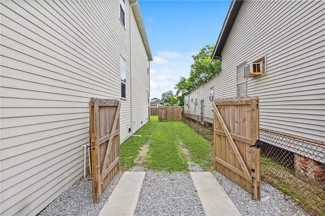 $1,500 | 3033 Pauger Street, New Orleans, LA 70119