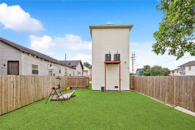 $1,500 | 3033 Pauger Street, New Orleans, LA 70119