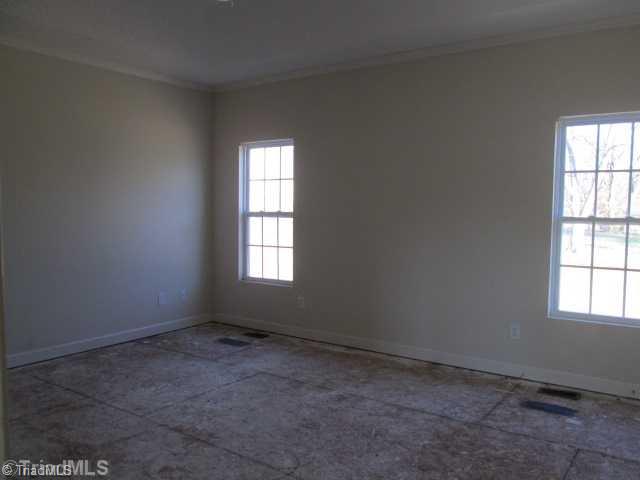 805 Park High Point High Point, NC 27260 - Photo 5 of 9 Master Bedroom.