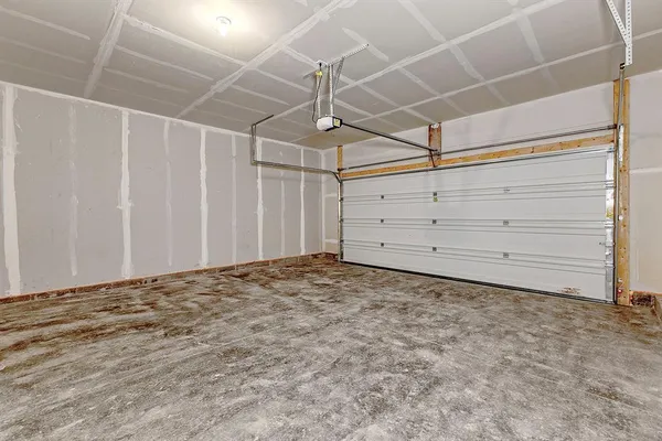$3,200 | 287 Olivia Drive, Verona, PA 15147
