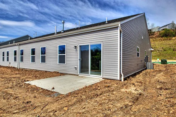 $3,200 | 287 Olivia Drive, Verona, PA 15147