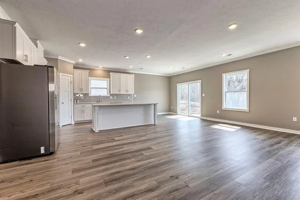 $3,200 | 287 Olivia Drive, Verona, PA 15147