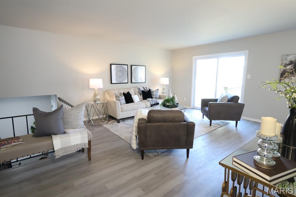 313 Brightfield Drive Ballwin, MO 63021 - Photo 3 of 16