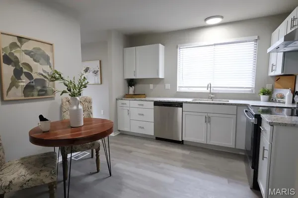 $369,000 | 313 Brightfield Drive, Ballwin, MO 63021