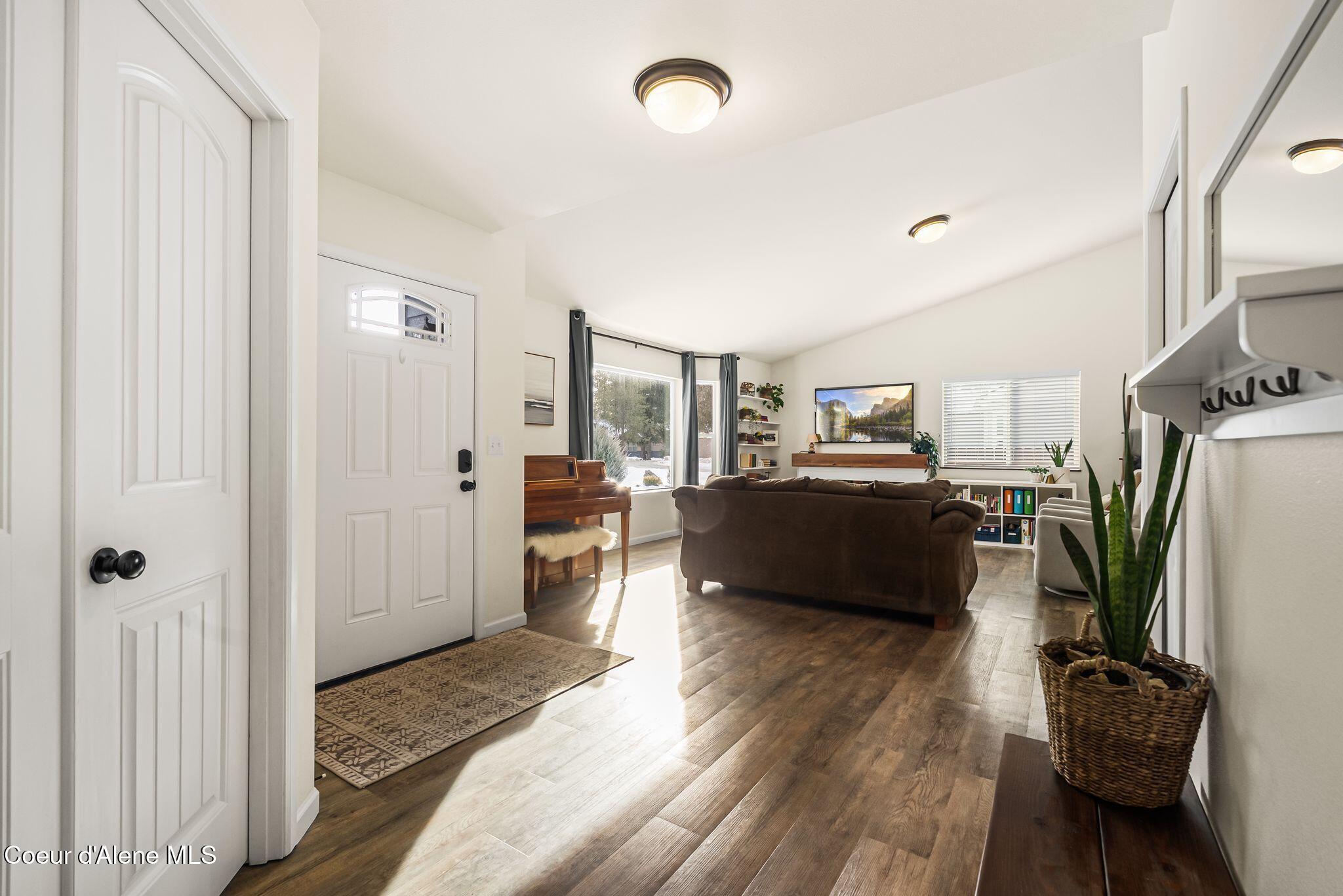 102 Park Lane Sandpoint, ID 83864 - Photo 16 of 51 .