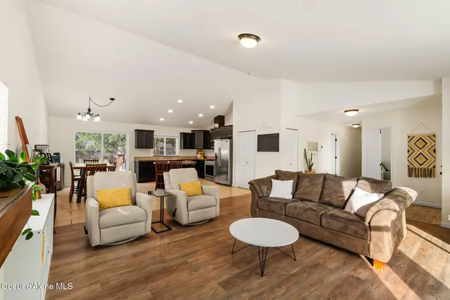 $649,000 | 102 Park Lane, Sandpoint, ID 83864