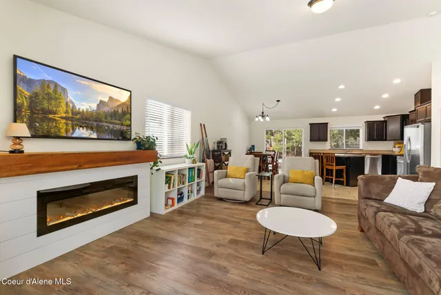 $649,000 | 102 Park Lane, Sandpoint, ID 83864