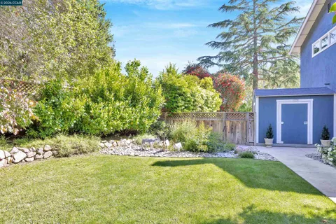 $2,895,000 | 75 Corte Yolanda, Moraga, CA 94556