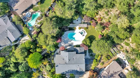 $2,895,000 | 75 Corte Yolanda, Moraga, CA 94556