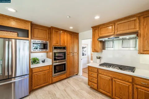 $1,595,000 | 1170 Sunrise Ridge Drive, Lafayette, CA 94549