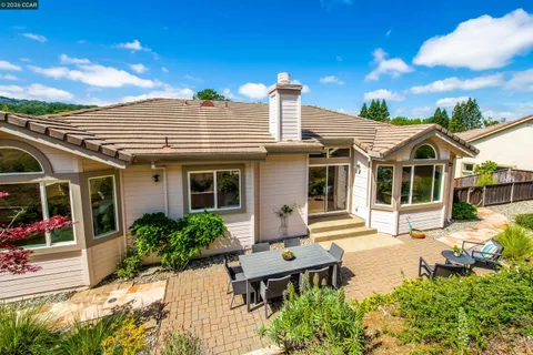 $1,595,000 | 1170 Sunrise Ridge Drive, Lafayette, CA 94549