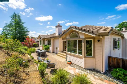 $1,595,000 | 1170 Sunrise Ridge Drive, Lafayette, CA 94549