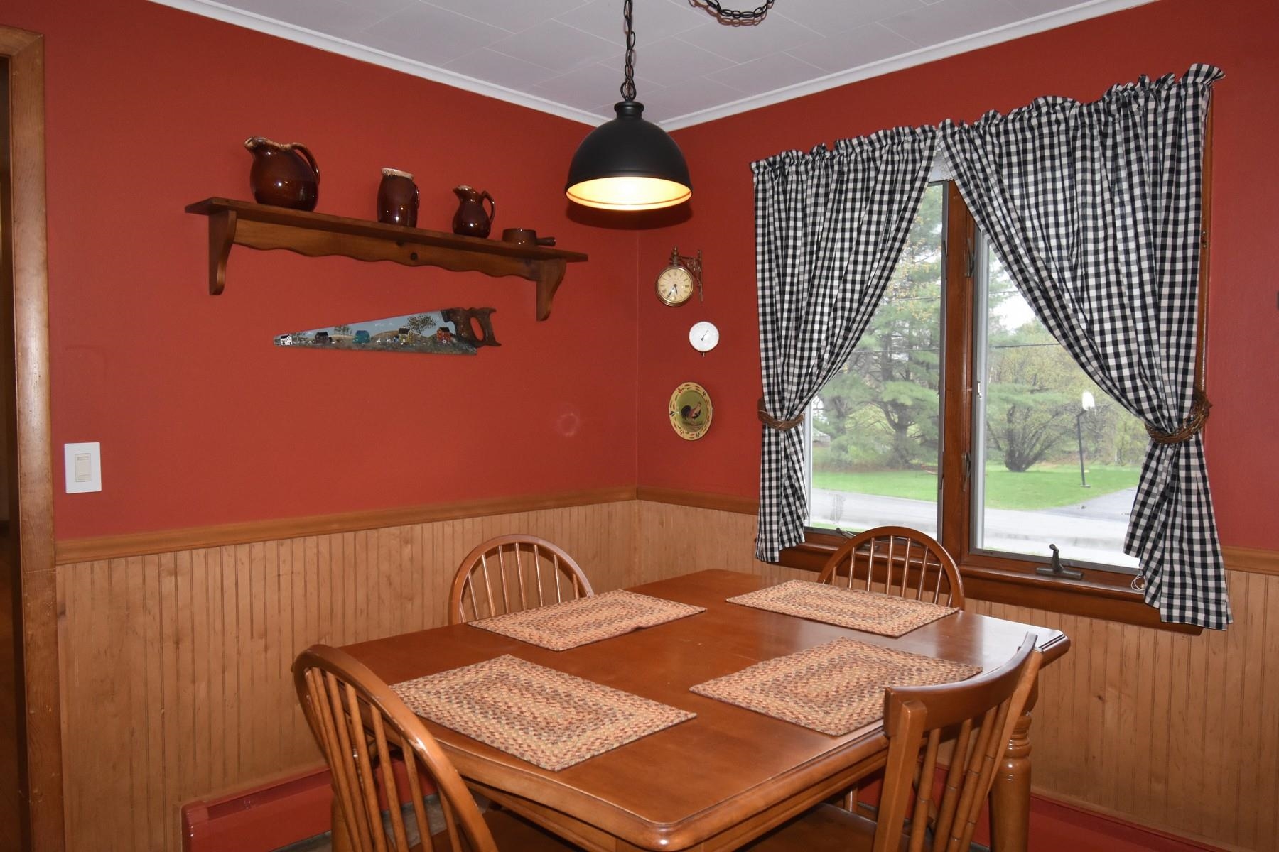 6 Foster Place Rutland, VT 05701 - Photo 14 of 38