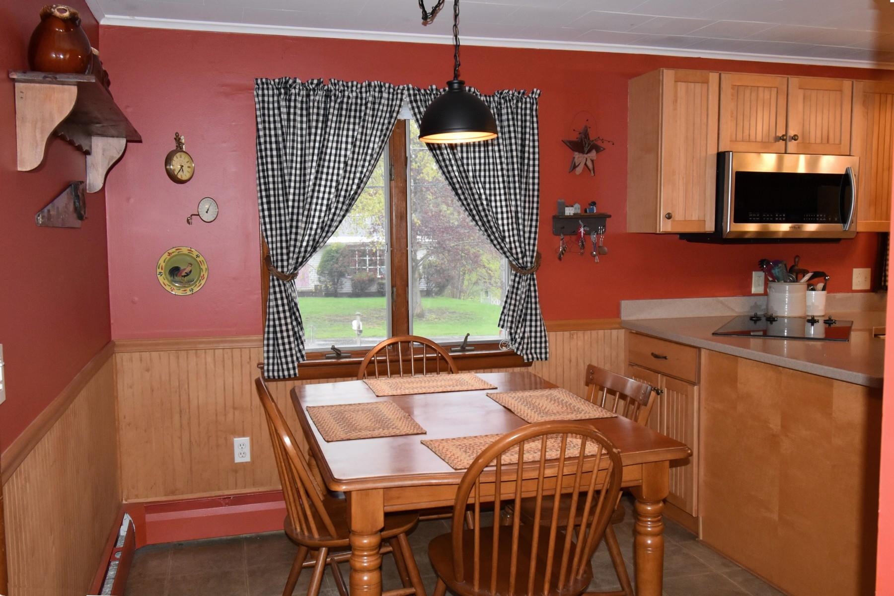 6 Foster Place Rutland, VT 05701 - Photo 15 of 38