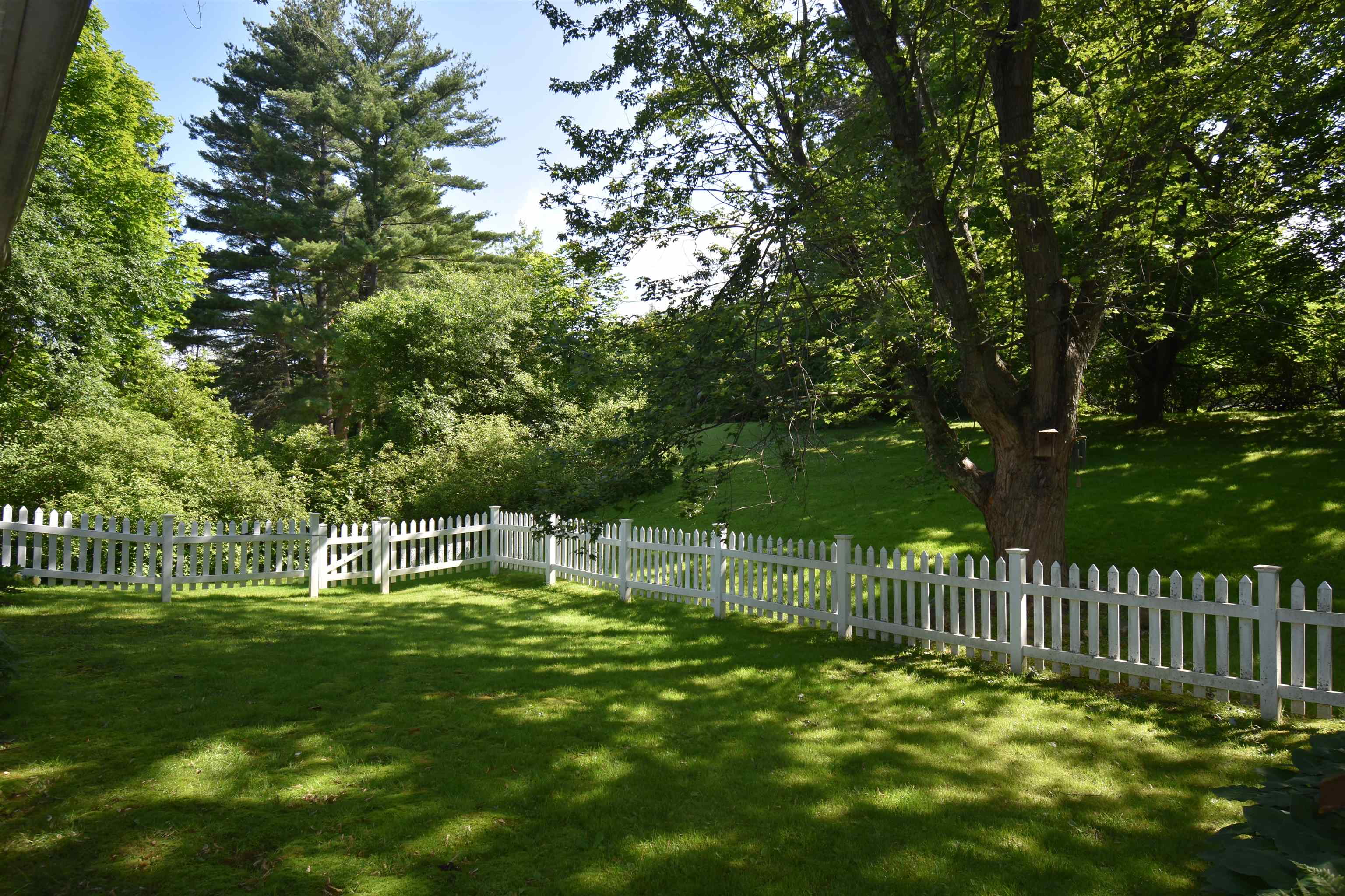 6 Foster Place Rutland, VT 05701 - Photo 2 of 38