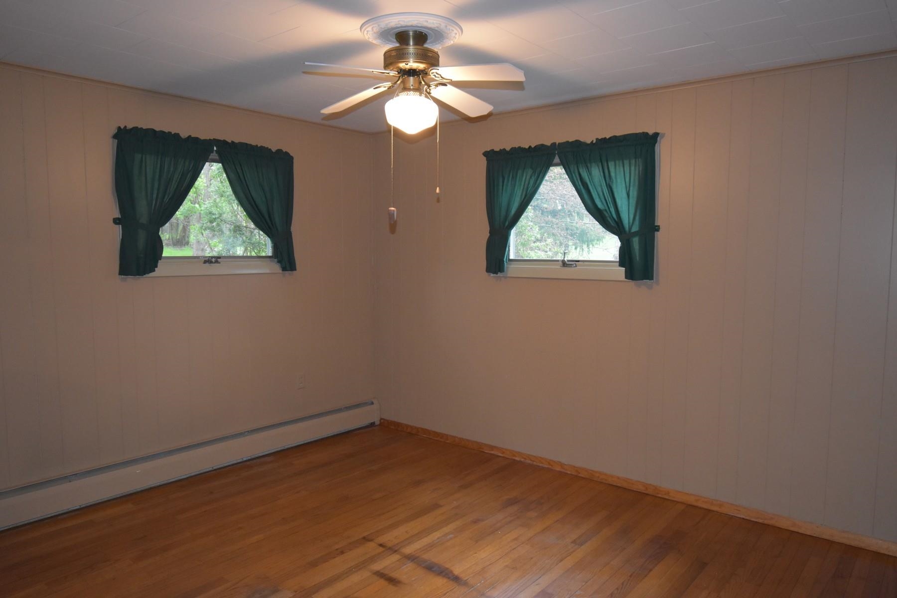 6 Foster Place Rutland, VT 05701 - Photo 21 of 38