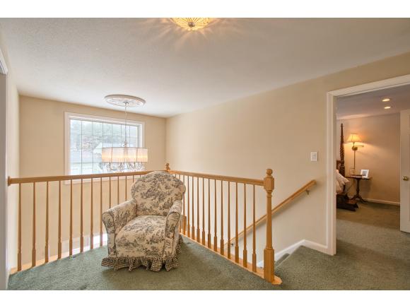 91 Tallant Road Pelham, NH 03076 - Photo 21 of 35