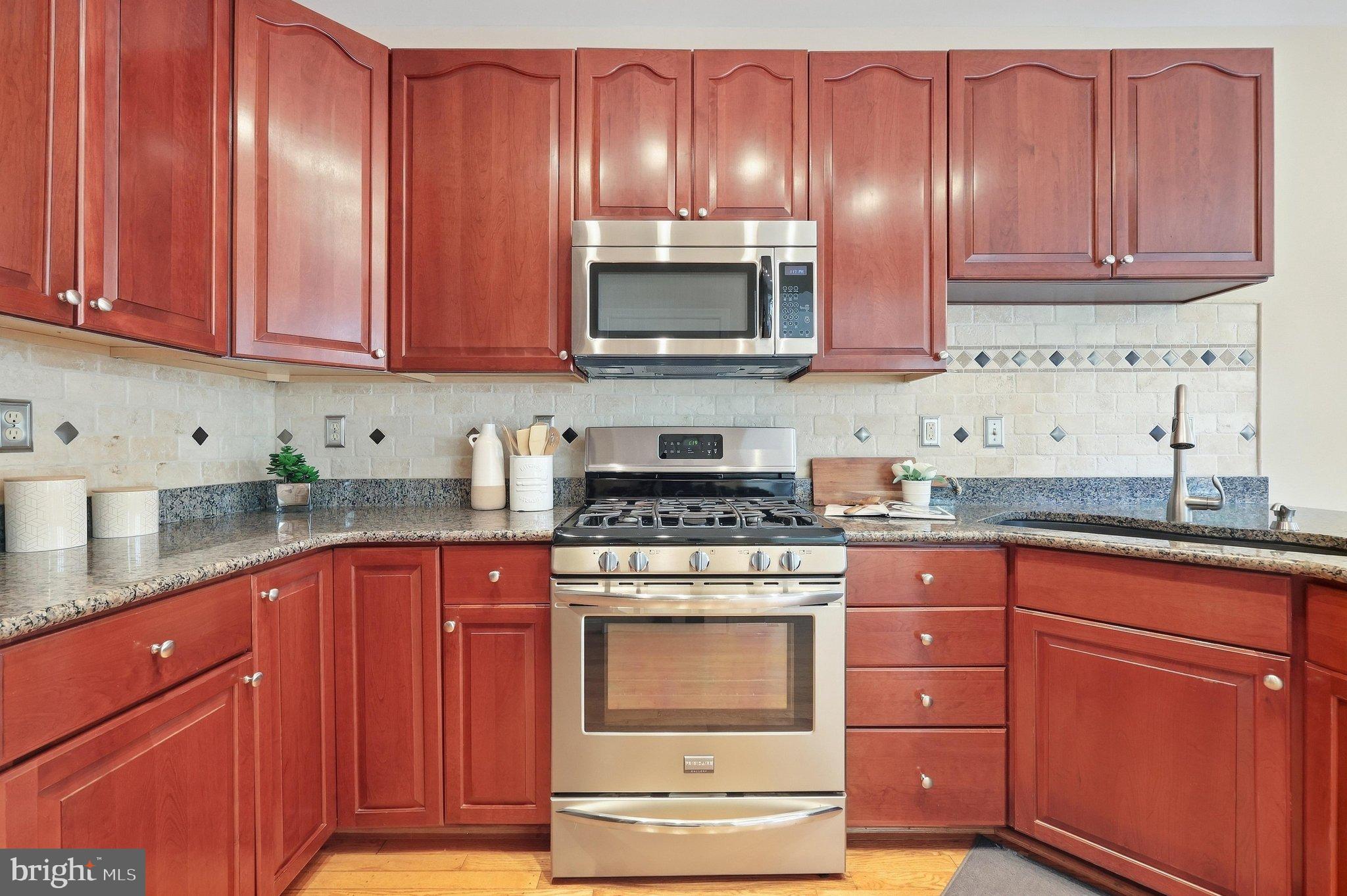 2453 Stoney Creek Road Frederick, MD 21701 - Photo 13 of 70 Kitchen