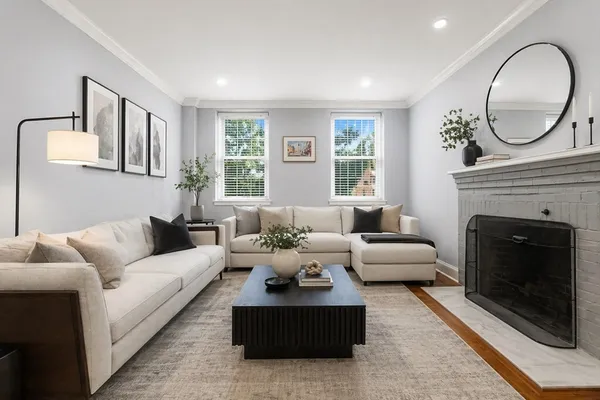 $499,000 | 39 Commonwealth Avenue, Unit 11, Newton, MA 02467