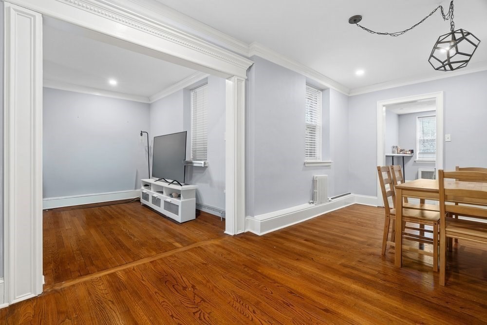 39 Commonwealth Avenue, Unit 11 Newton, MA 02467 - Photo 4 of 19