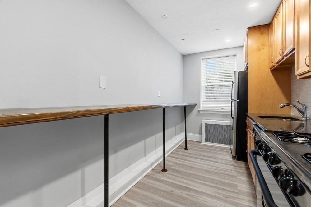 39 Commonwealth Avenue, Unit 11 Newton, MA 02467 - Photo 8 of 19