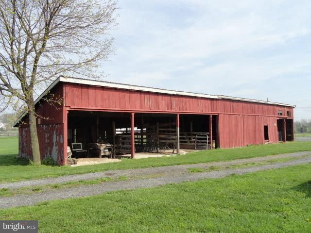 12331 Old Frederick Road Thurmont, MD 21788 - Photo 3 of 30 Exterior (General)
