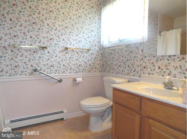 12331 Old Frederick Road Thurmont, MD 21788 - Photo 22 of 30 Bedroom (Master)