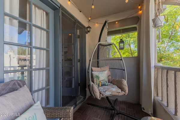 $345,000 | 7300 North Dreamy Draw Drive, Unit 208, Phoenix, AZ 85020