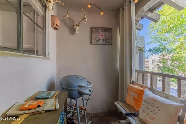 $345,000 | 7300 North Dreamy Draw Drive, Unit 208, Phoenix, AZ 85020