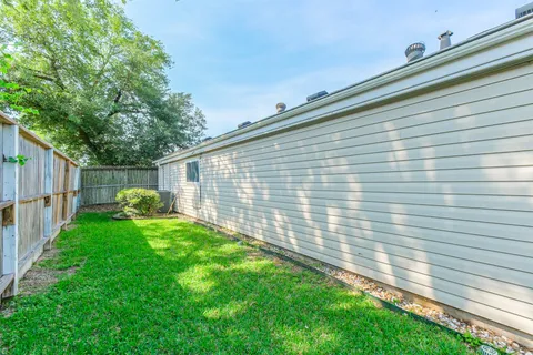 $435,000 | 1007 Arrow Hill Road, Houston, TX 77077