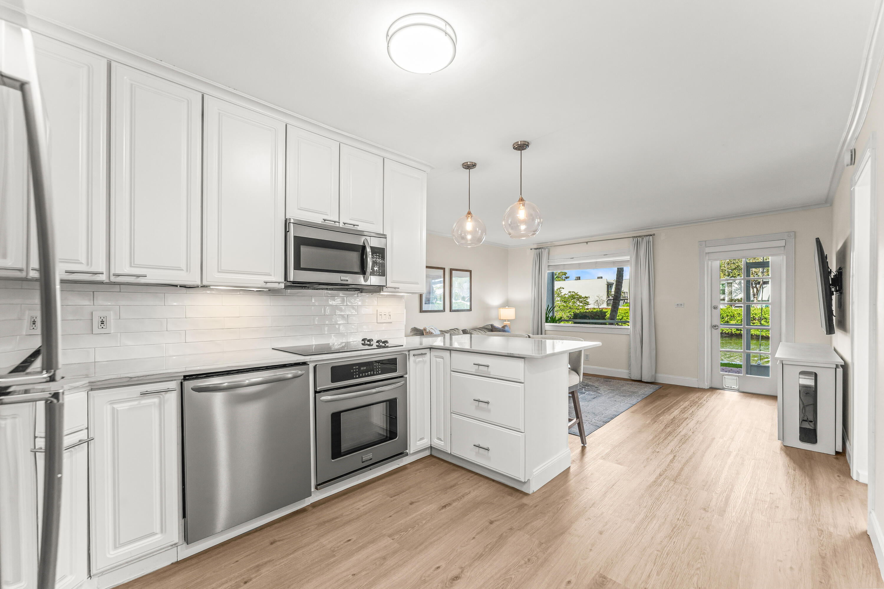 801 Northeast 18th Ct Unit 111  