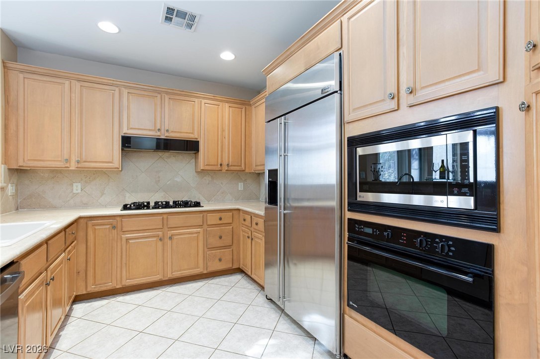 10 Strada Principale Henderson, NV 89011 - Photo 18 of 46