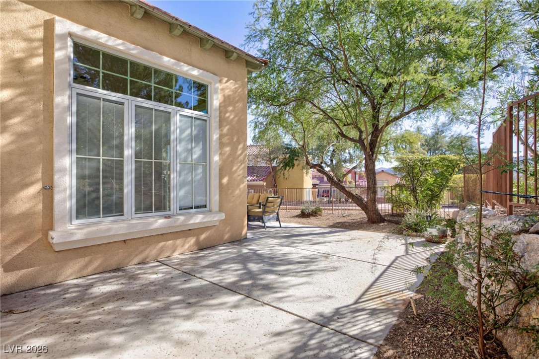 10 Strada Principale Henderson, NV 89011 - Photo 3 of 46
