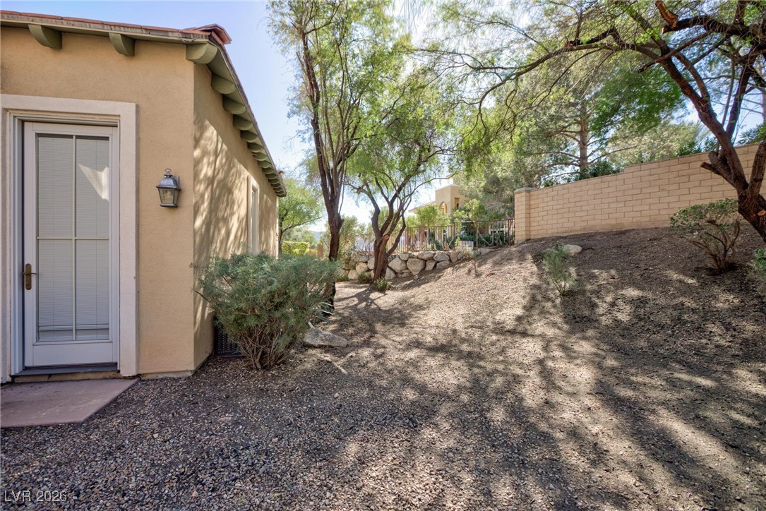 10 Strada Principale Henderson, NV 89011 - Photo 5 of 46