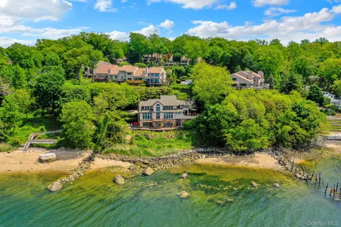 $3,595,000 | 35 Sunview Drive, Glen Cove, NY 11542