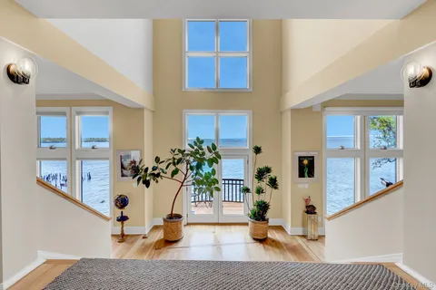 $3,595,000 | 35 Sunview Drive, Glen Cove, NY 11542