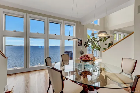 $3,595,000 | 35 Sunview Drive, Glen Cove, NY 11542