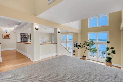 $3,595,000 | 35 Sunview Drive, Glen Cove, NY 11542