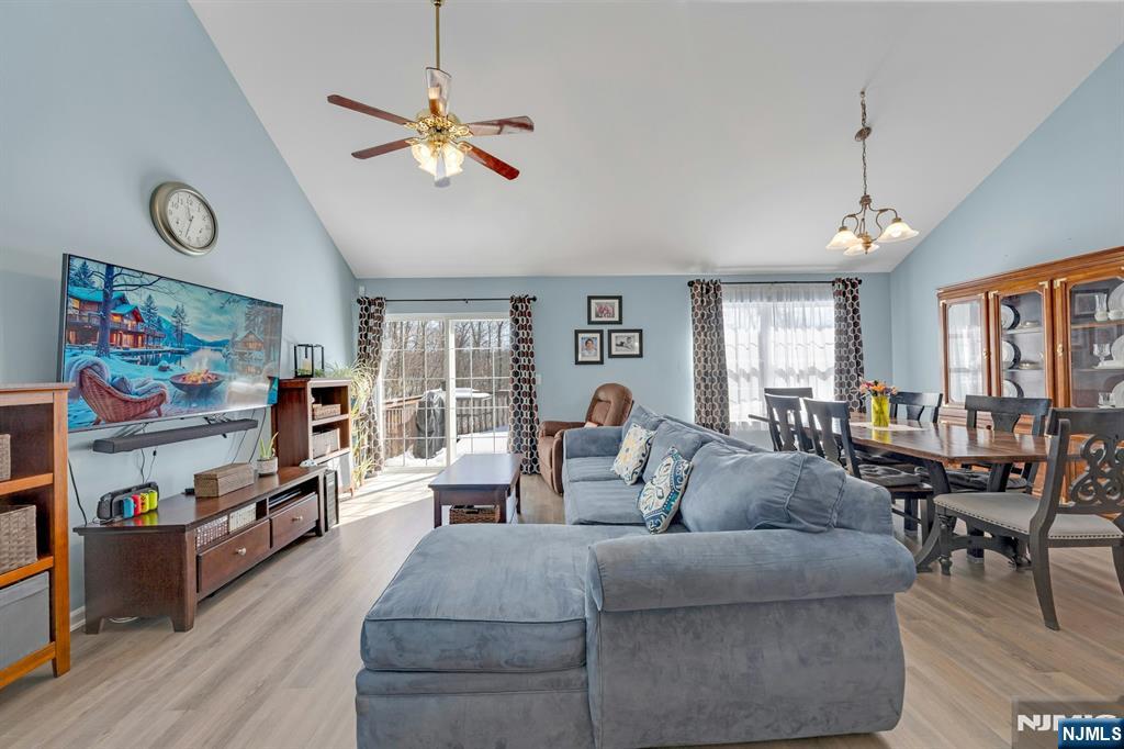 5656 Berkshire Valley Road Oak Ridge, NJ 07438 - Photo 6 of 35